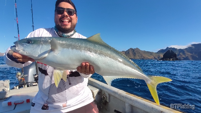 Fotos da pesca esportiva na Ilha de Robinson Cruso no Chile